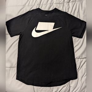 Nike NSW LOGO T-shirt